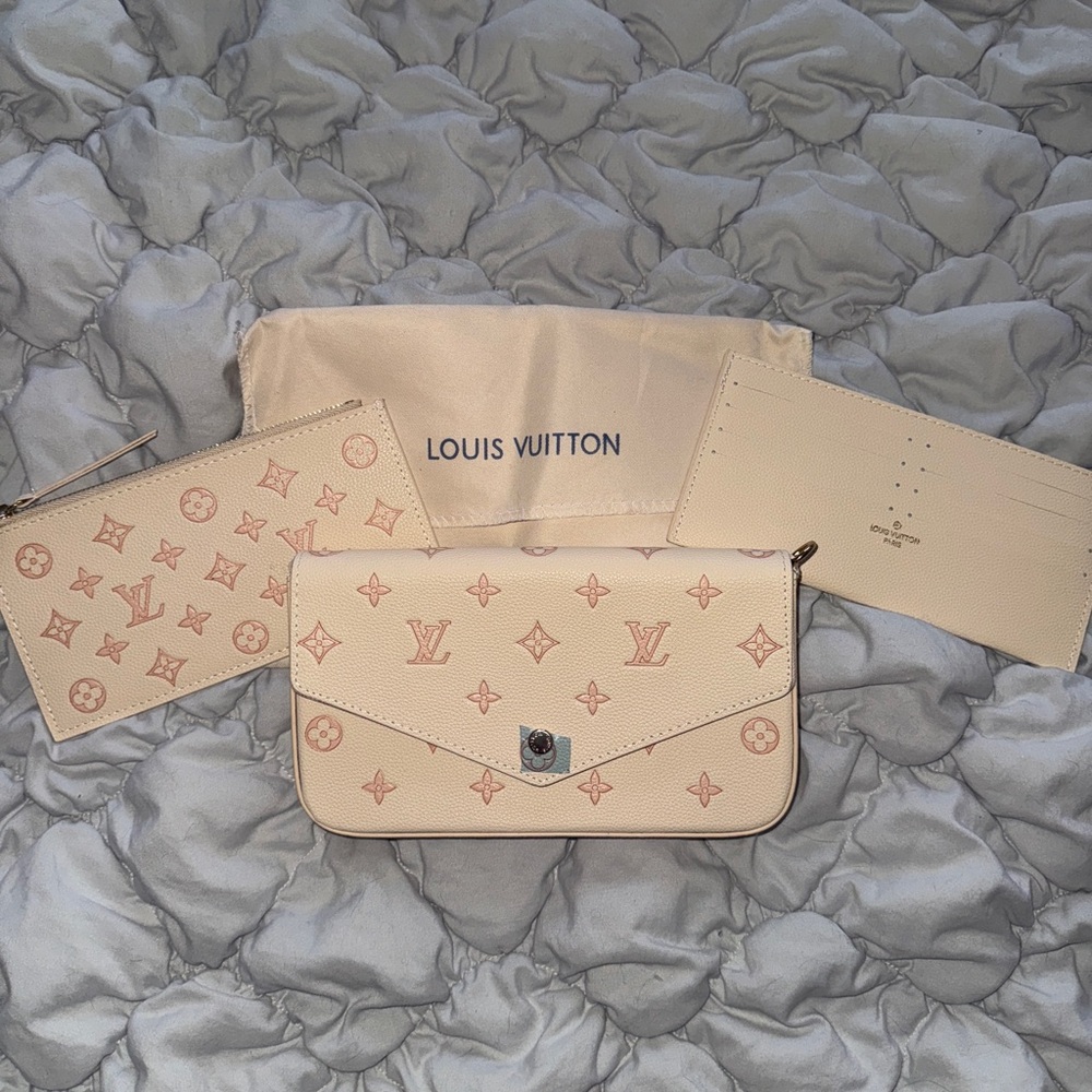 Cream and Pink Women's Bag Set